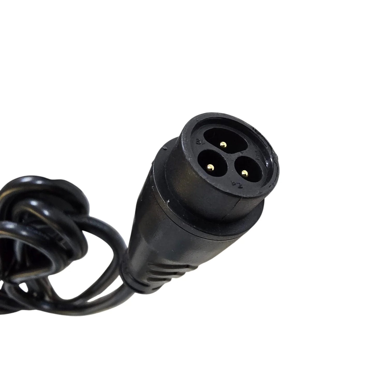 Cargador Dualtron Premium 60V (salida 66,4V) 2A conector LP16