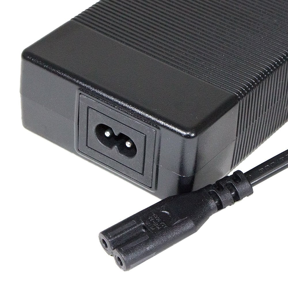 Cargador premium 67.2V 2A (conector 3 Pines GX16) 60V