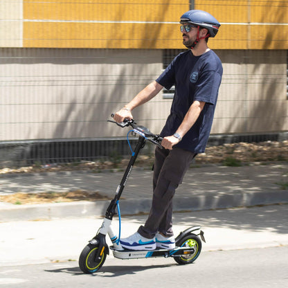 Patinete smartGyro Z-One 2 Gray Certificado + Matrícula + Alarma + Candado
